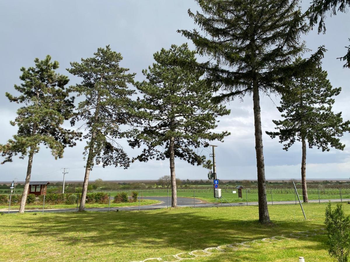 Harol Home & Bike Fertőrákos Exterior foto